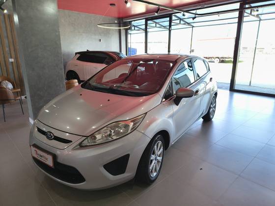 FORD FIESTA 1.6 SE HATCH 16V FLEX 4P MANUAL FORD FIESTA 1.6 SE HATCH 16V FLEX 4P MANUAL